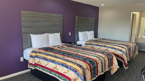 Executive Inn and Suites Houston image 7