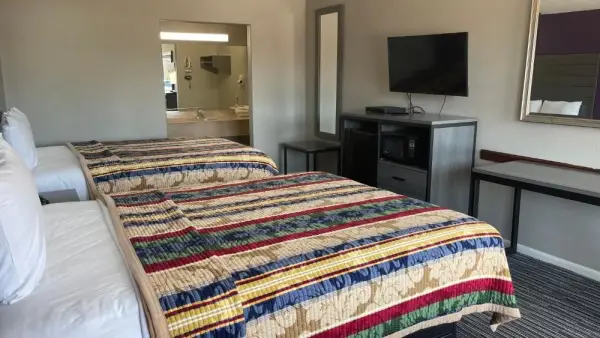 Executive Inn and Suites Houston 8