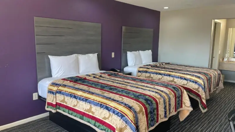 Executive Inn & Suites Houston — photo 8 of 12